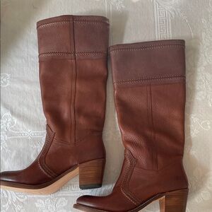 Frye Chestnut Leather Heeled Boots